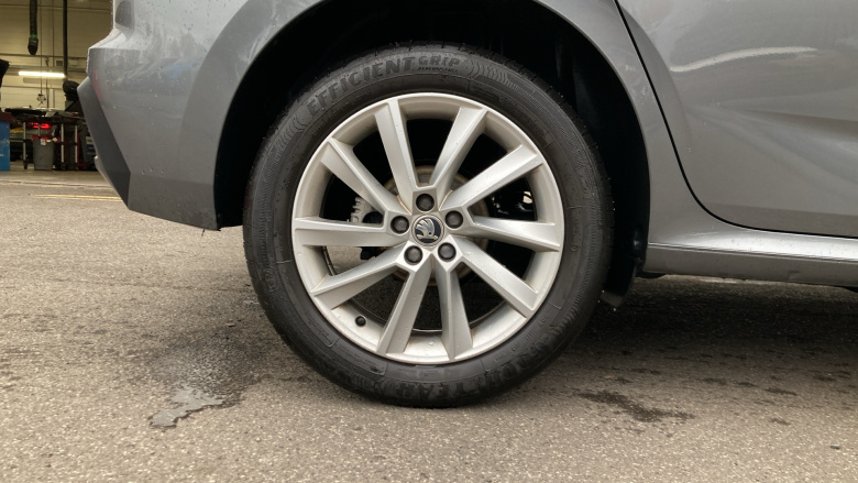 Skoda Kamiq 1.0 TSI SE 5dr Petrol Hatchback